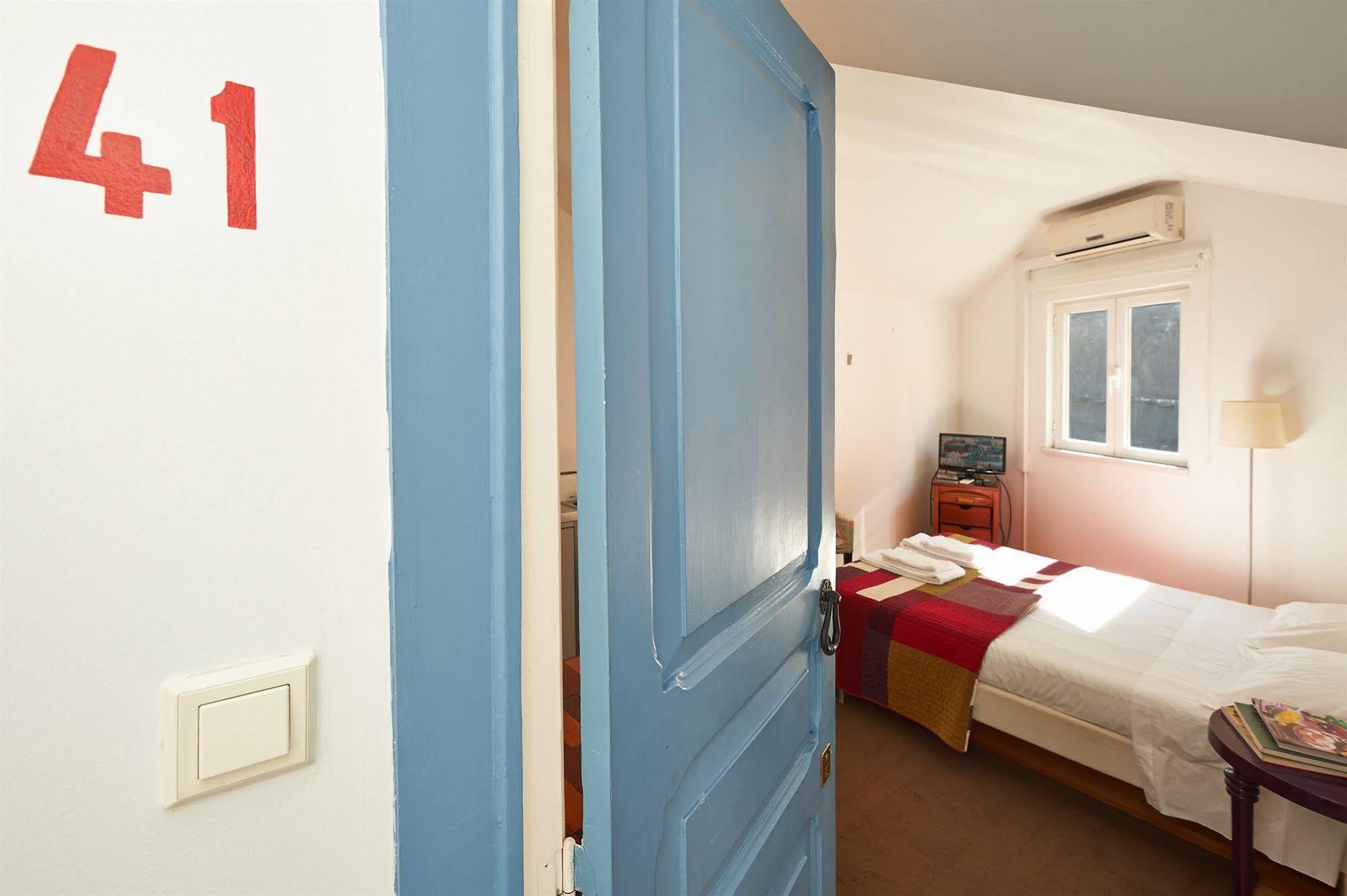 Hello Santos Design Apartment